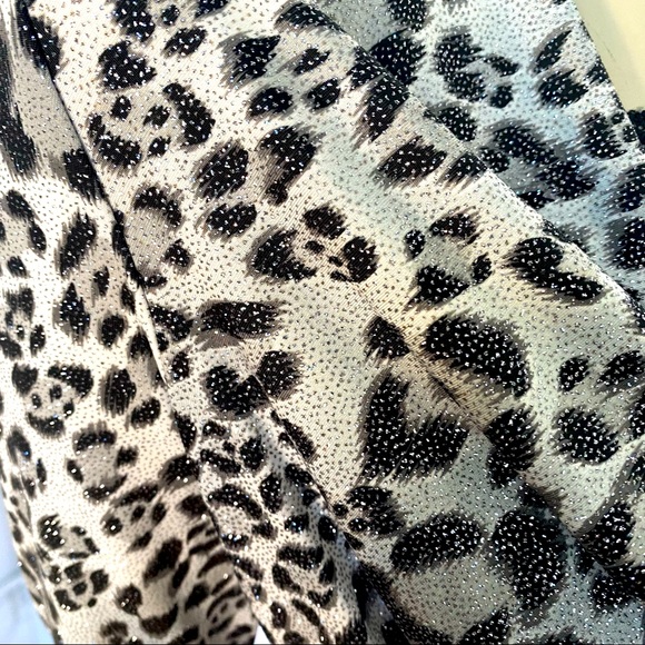 SUS D’ORANGE PARIS Leopard Print Top - Picture 9 of 13